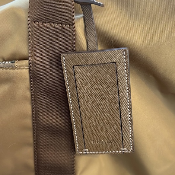 PRADA Re-Nylon and Saffiano leather duffle bag - Picture 3 of 9